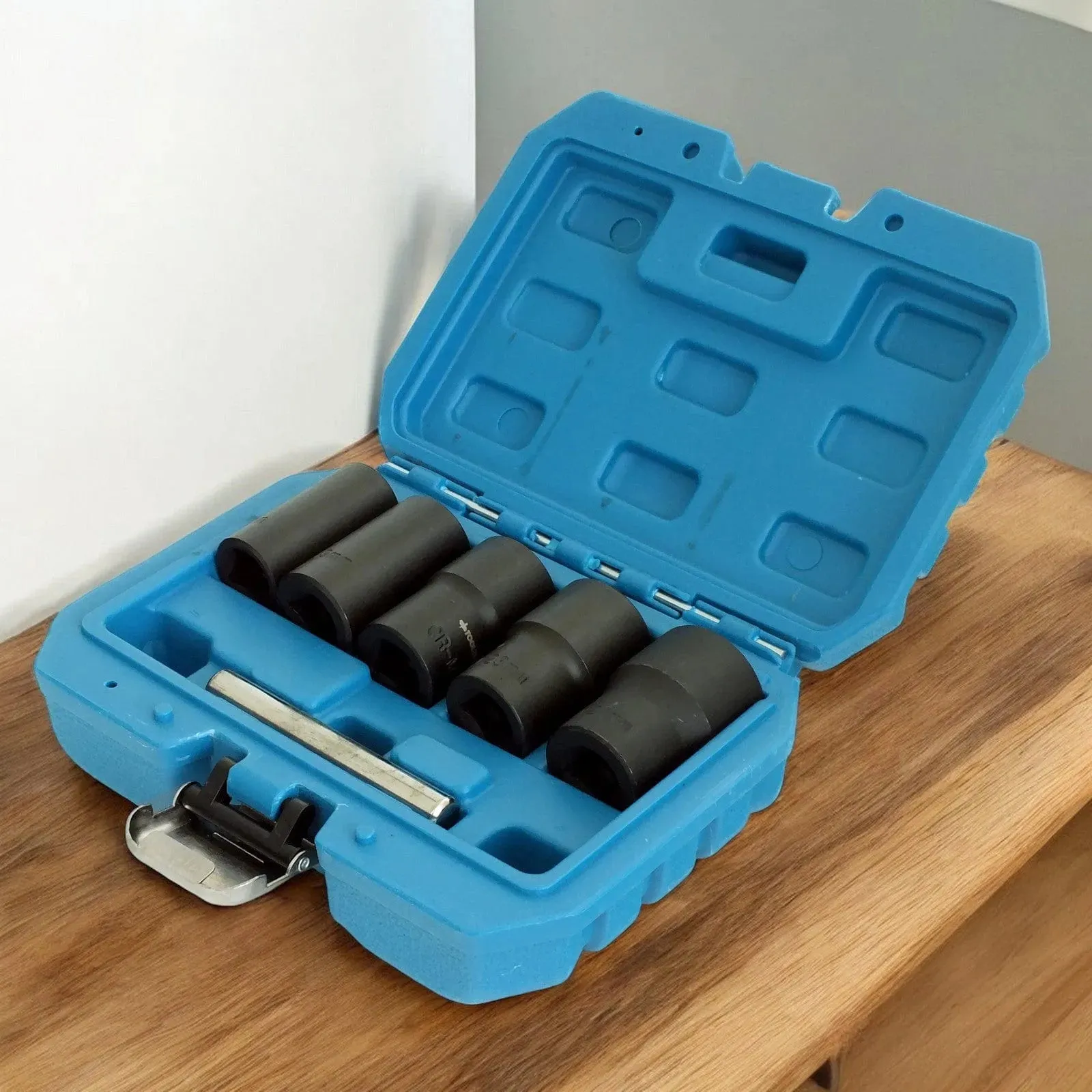 1/2" Dr. Grip & Twist Socket Set | 6pc Locking Wheel Nut Removers for Damaged Rounded Bolts