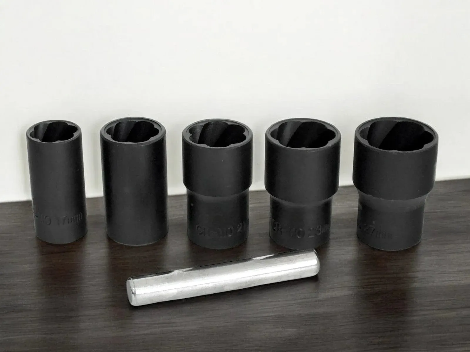 1/2" Dr. Grip & Twist Socket Set | 6pc Locking Wheel Nut Removers for Damaged Rounded Bolts