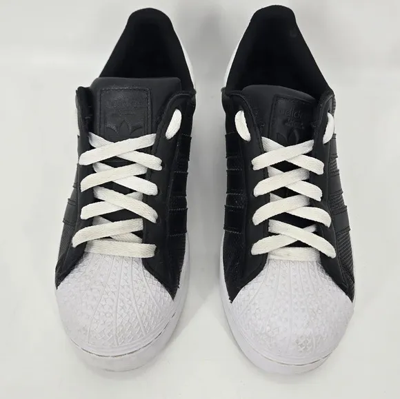 ADIDAS Superstar Black on Black Gold Logo Size 6