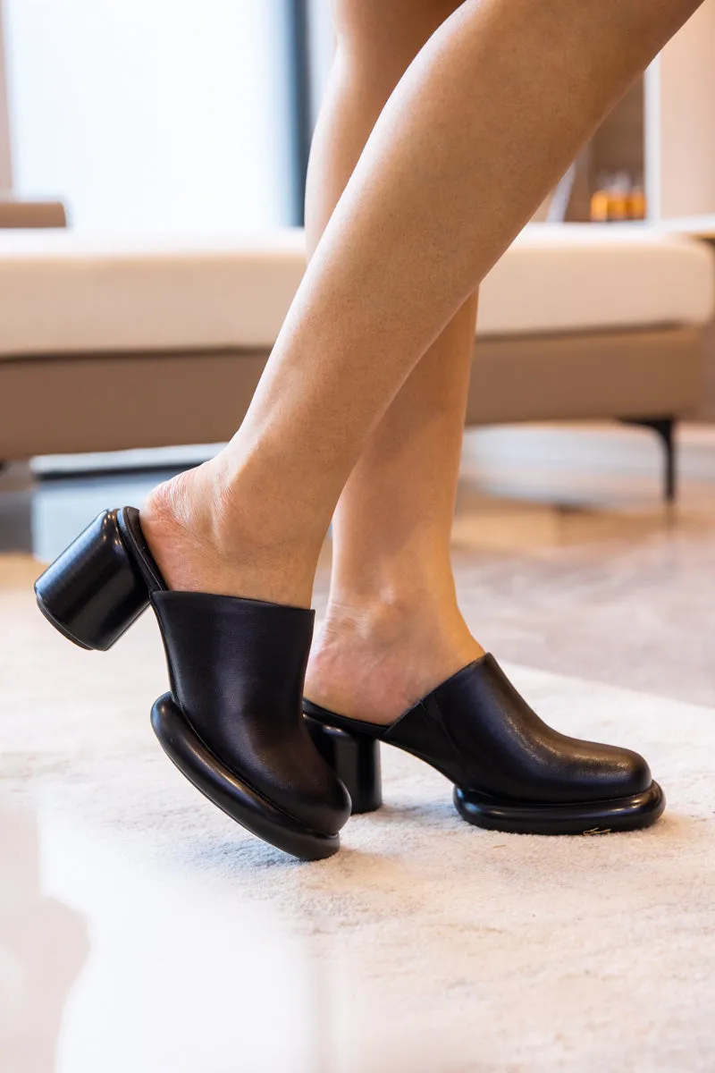 Confidential Lady Block Heel Leather Mule - Black