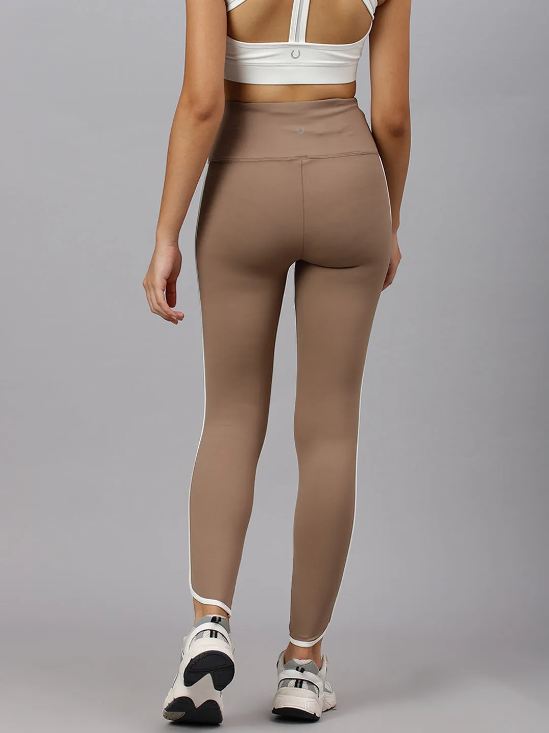 Fitkin Women's Beige Dolphin Tights