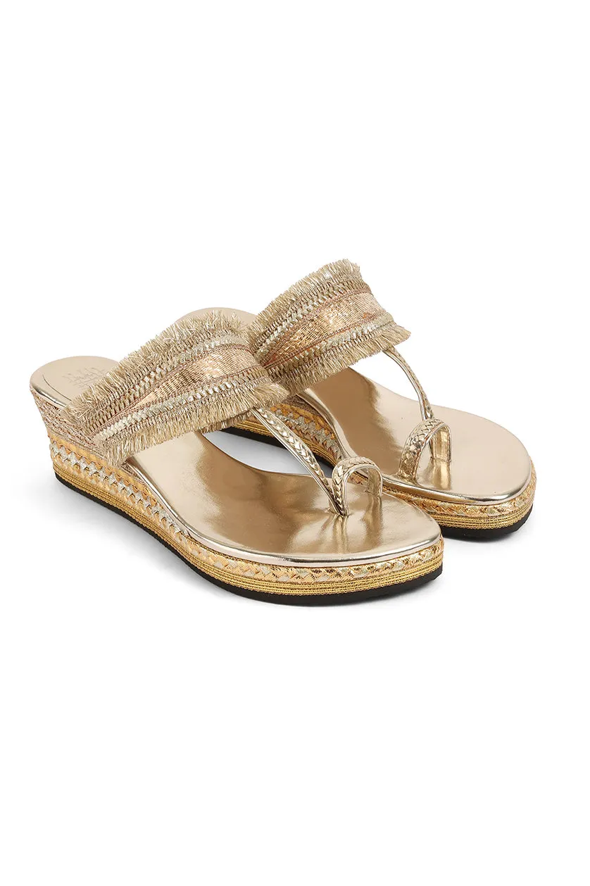Gota Border Low K Wedge Silver