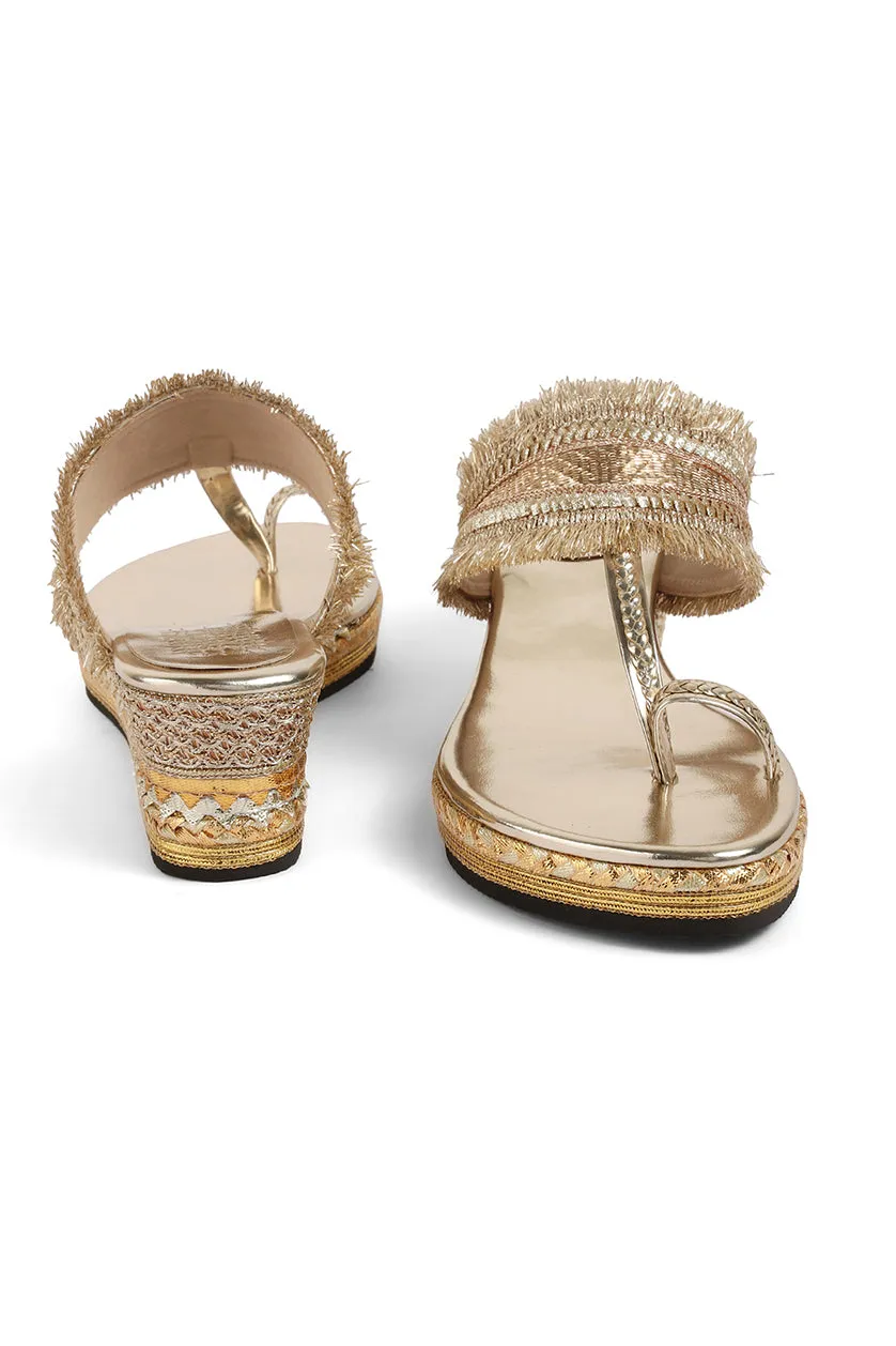 Gota Border Low K Wedge Silver