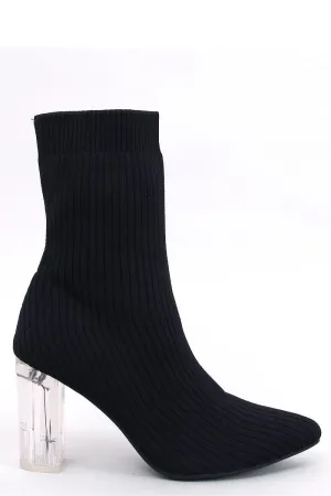 Heel boots