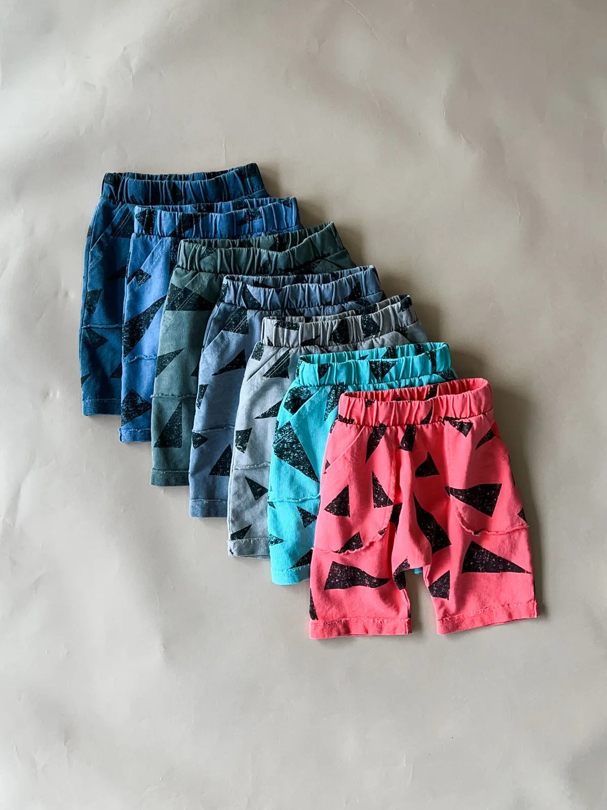 Ivan-Triangle Shorts | Lava