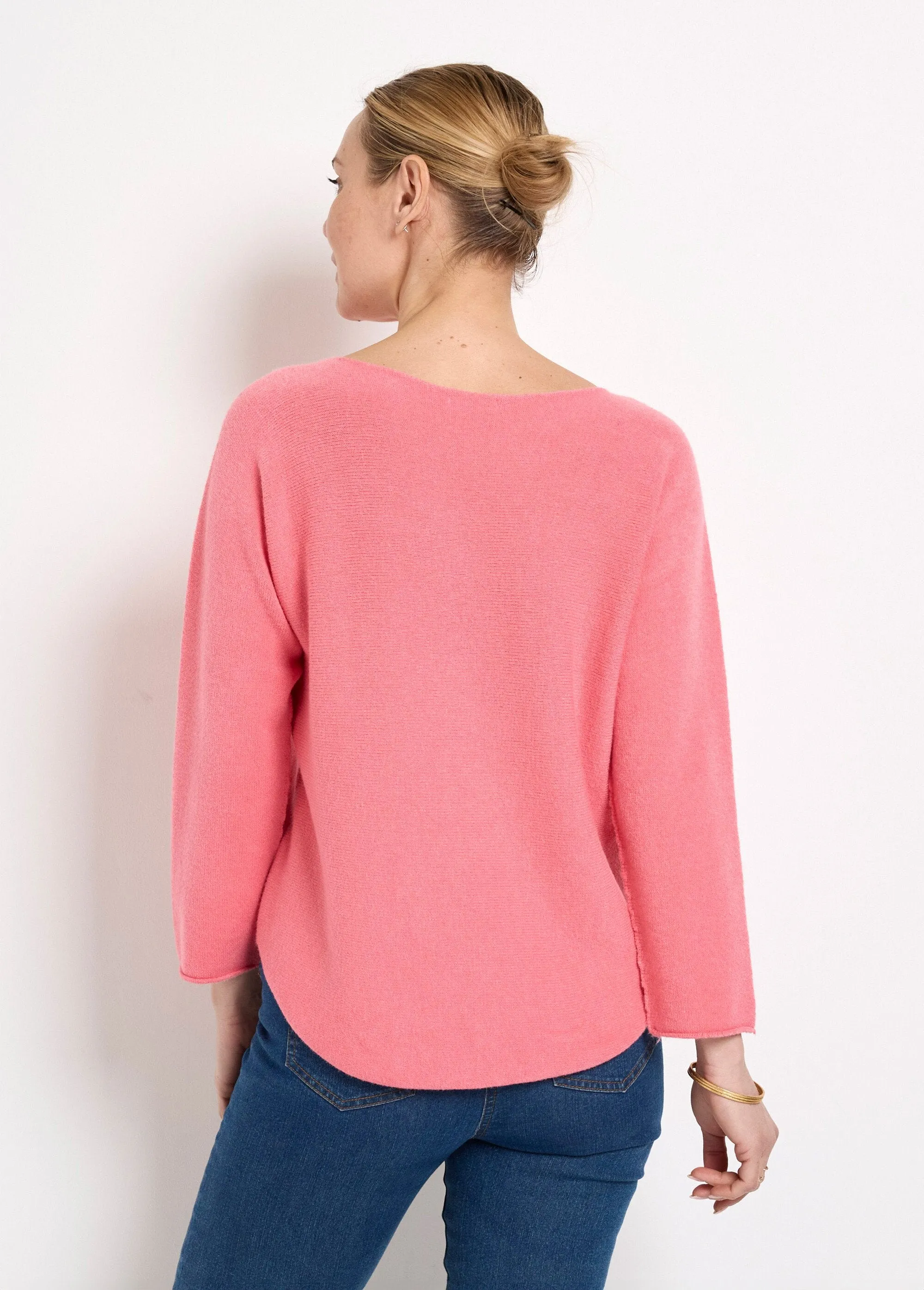 Long-sleeved boat neck sweater