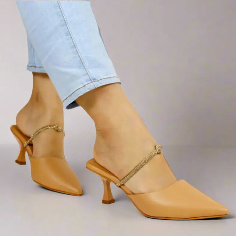 Mule de Tacón Medio- Amaretto