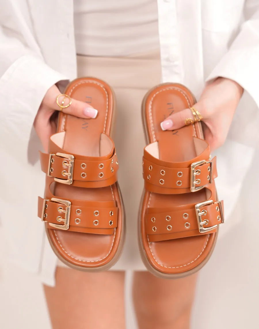 Mules FINDLAY femme camel à brides cloutées et boucles dorées