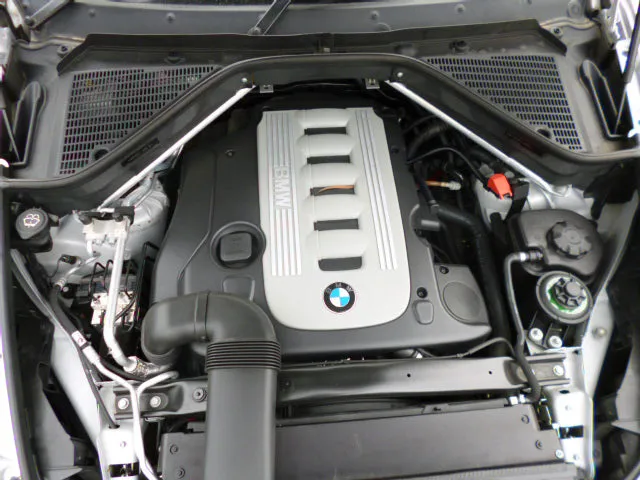 S2517 X5 E70 SAV 3.0D M57T2 AUTO 2008/04