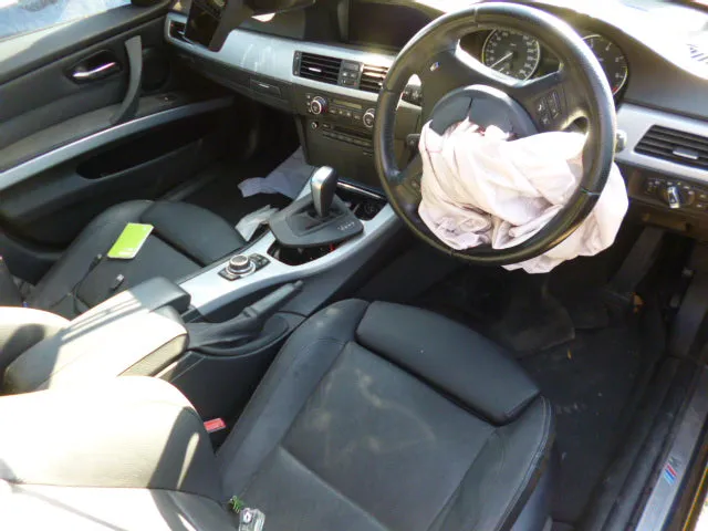 S2635 3' E90 LCI Sedan 320i N46N AUTO 2009/06