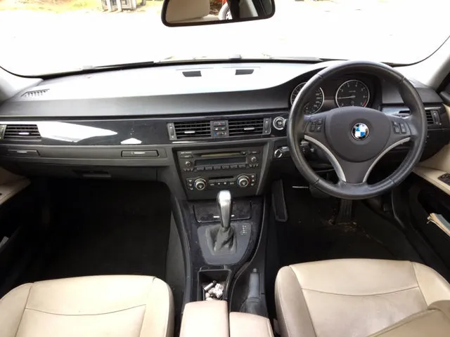 S2807 3' E90 LCI Sedan 320i N46N AUTO 2009/03