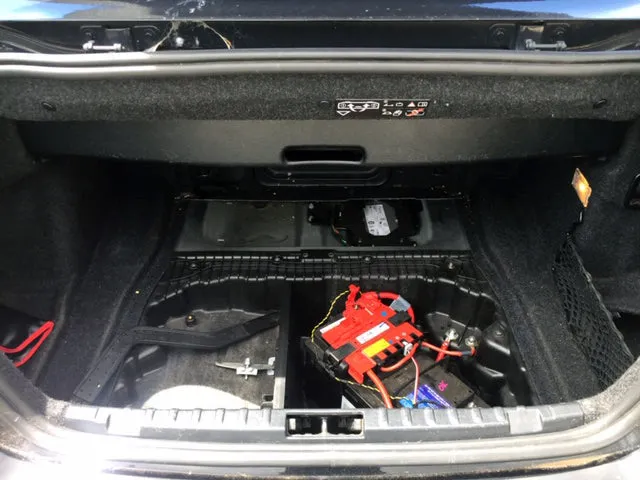S2892 1' E88 Convertible 120i N46N AUTO 2010/01