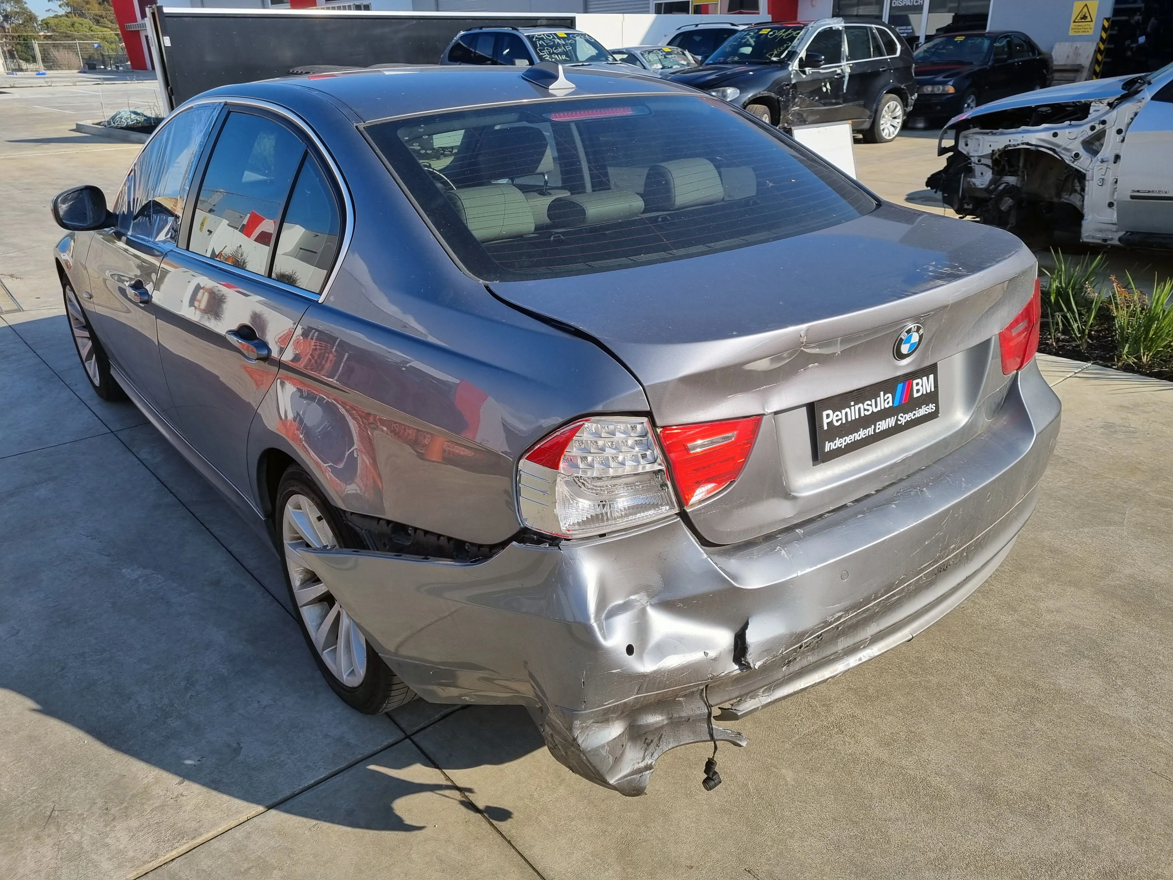S2918 3' E90 LCI Sedan 320i N46N AUTO 2010/10