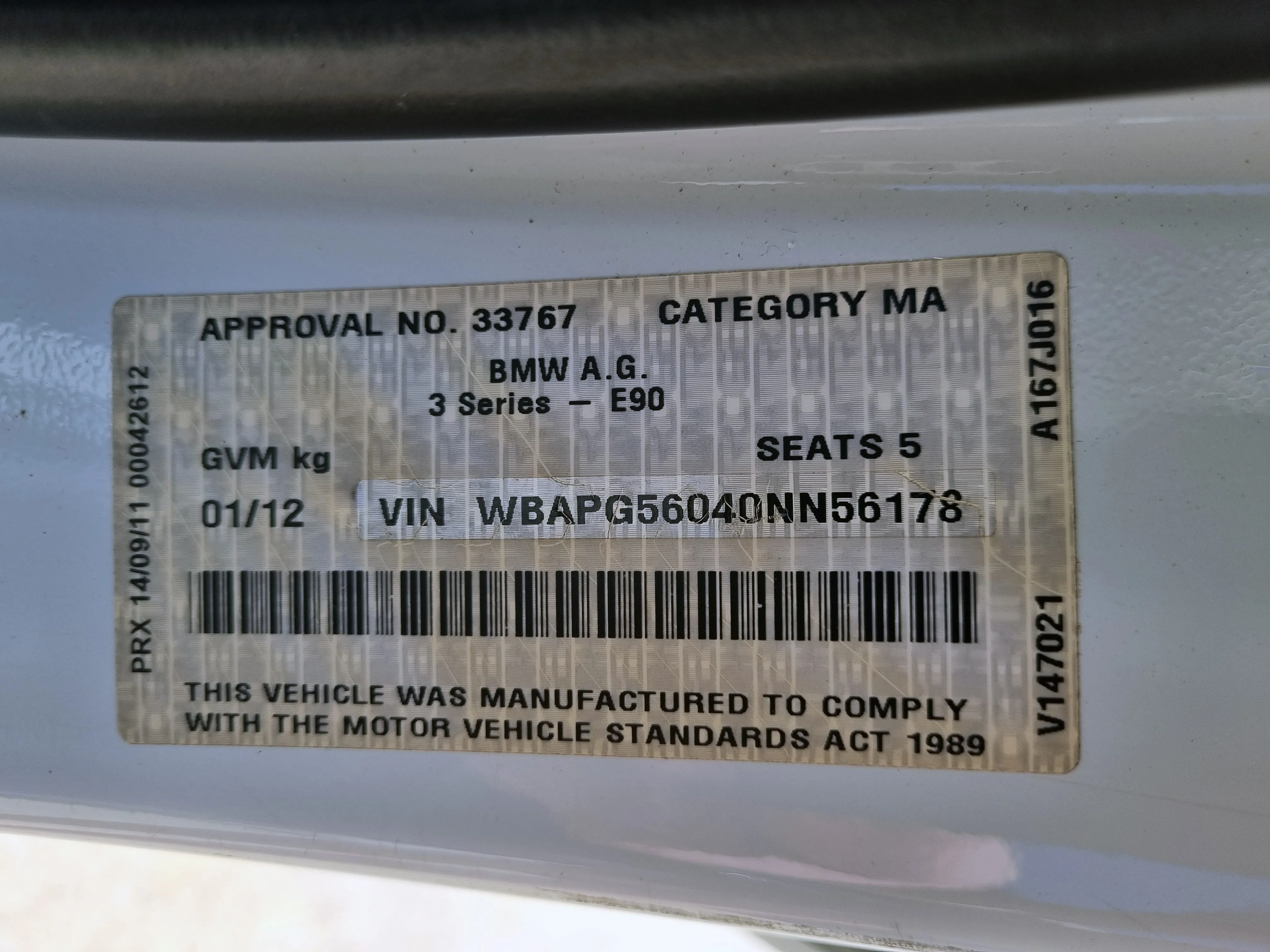 S2945 3' E90 LCI Sedan 320i N46N AUTO 2011/10