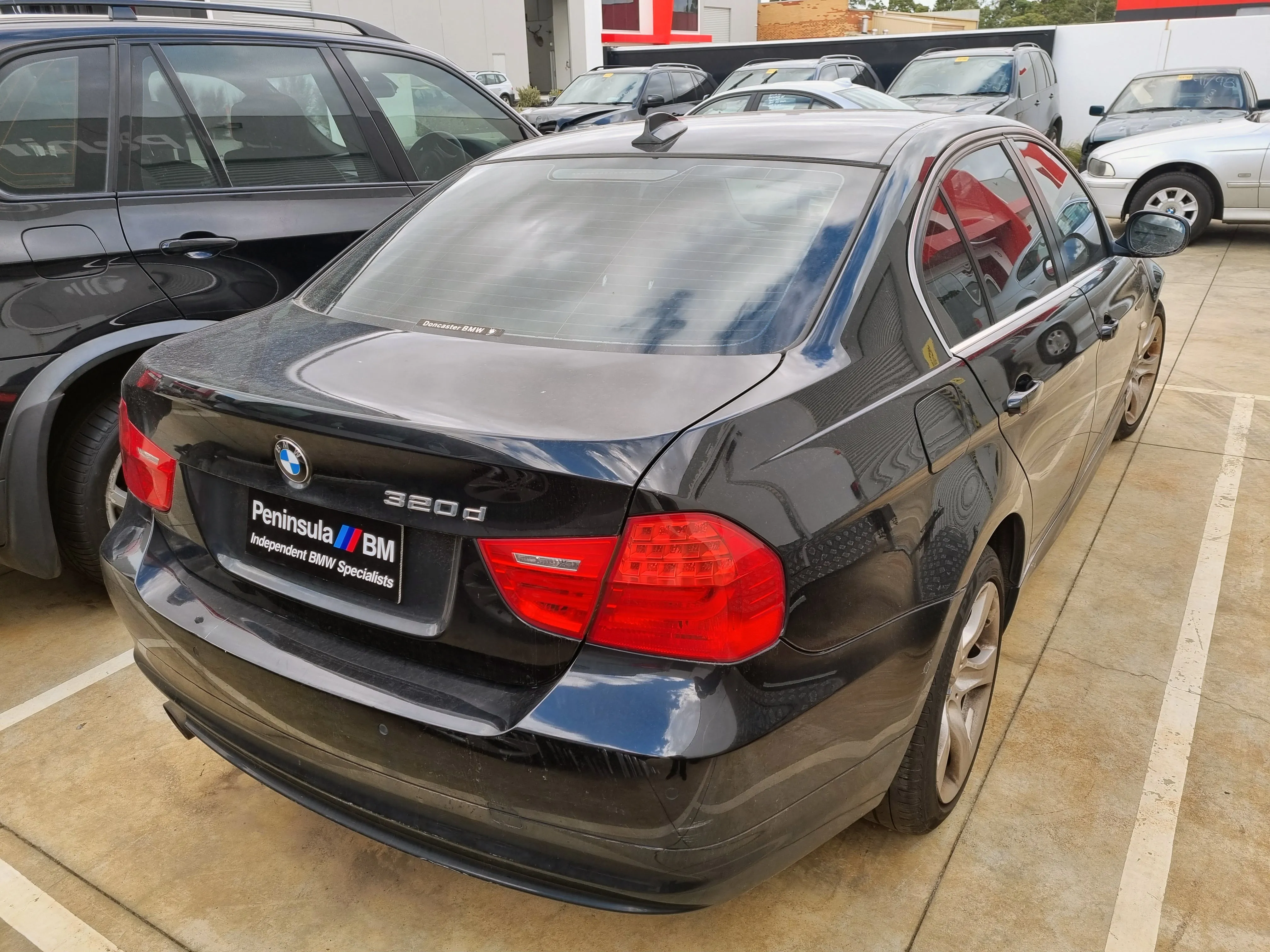 S2955 3' E90 LCI Sedan 320d N47N AUTO 2010/09