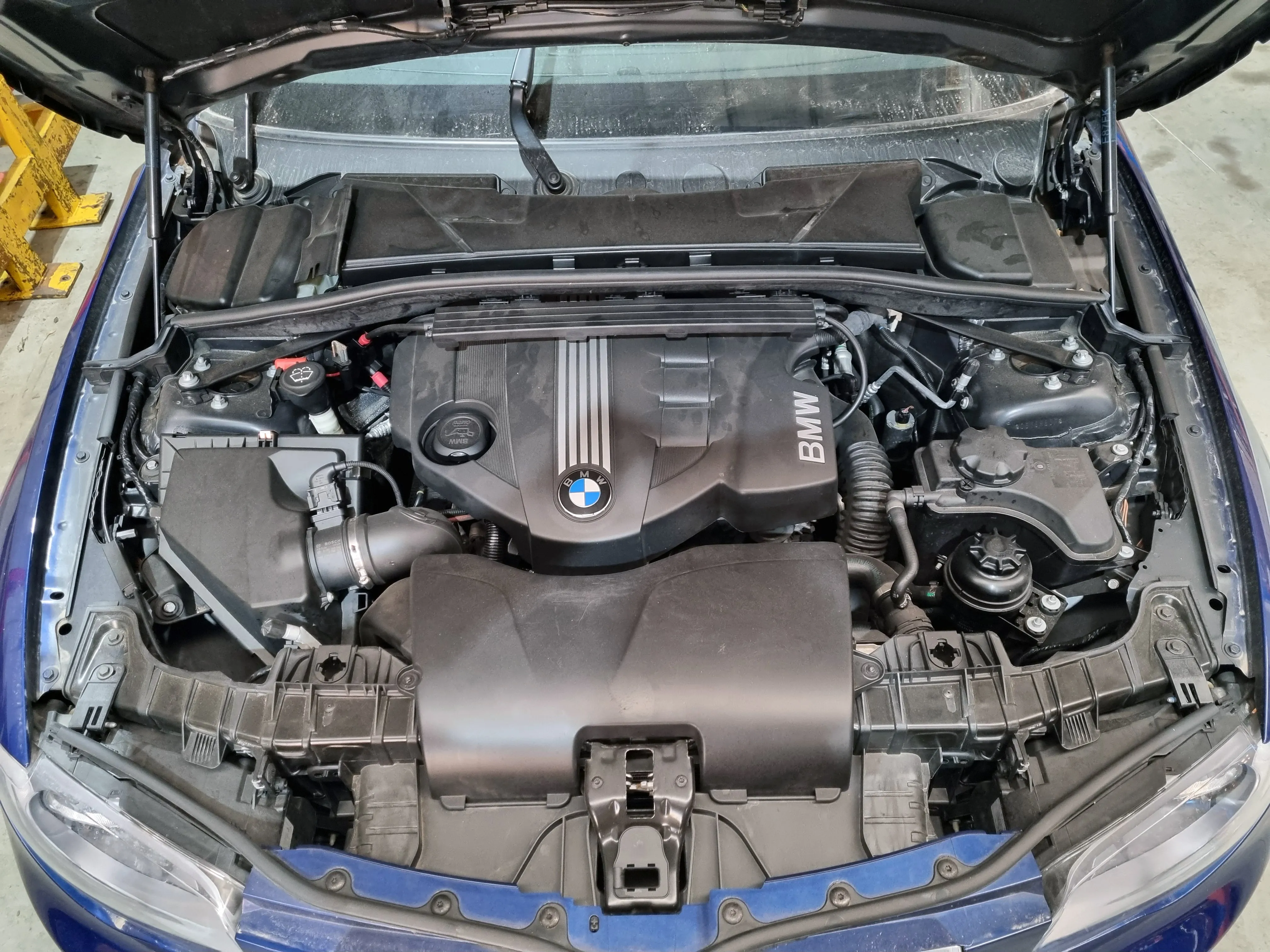 S2974 1' E87 LCI Hatch 120d N47 AUTO 2008/10