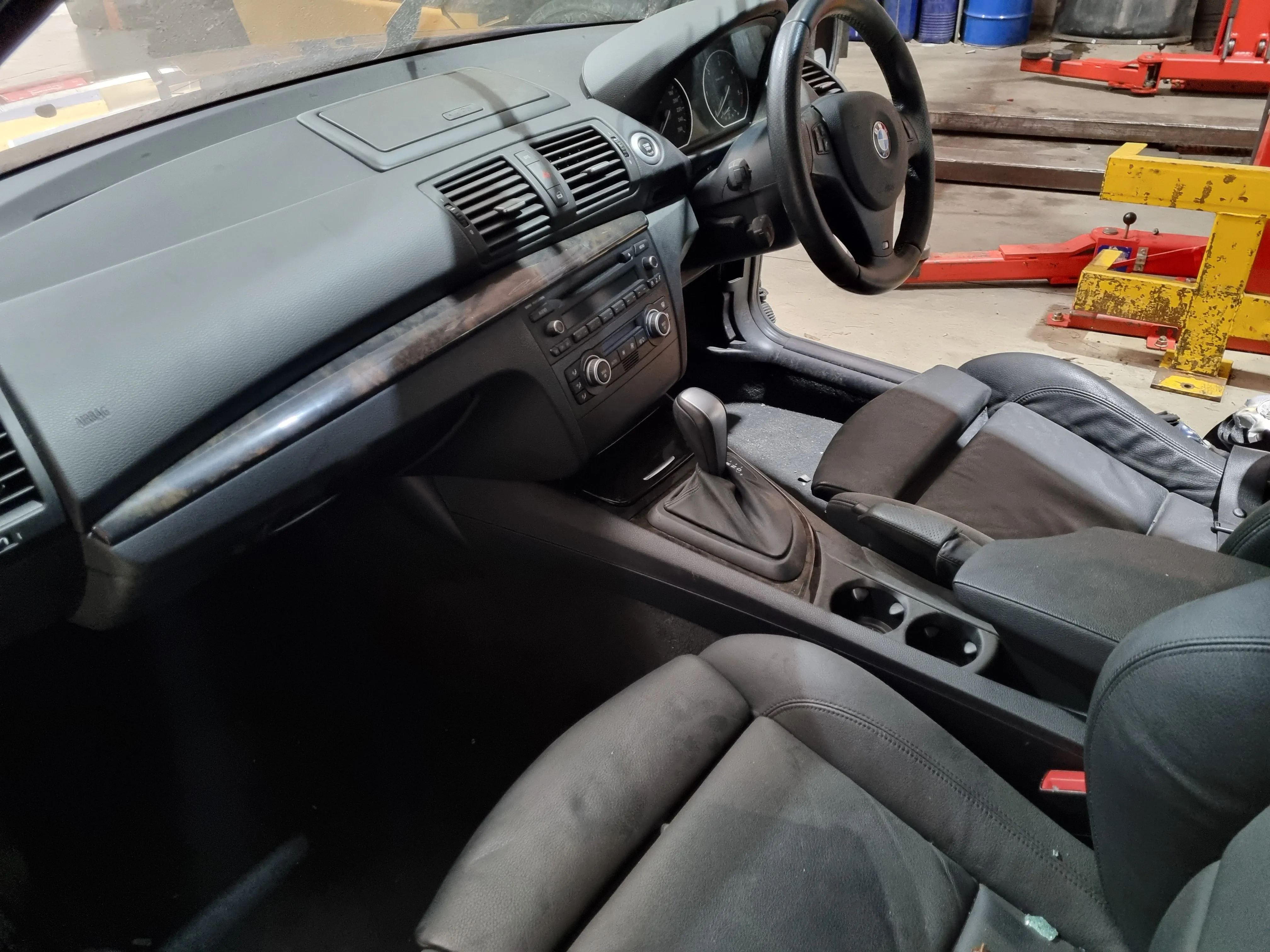 S2974 1' E87 LCI Hatch 120d N47 AUTO 2008/10