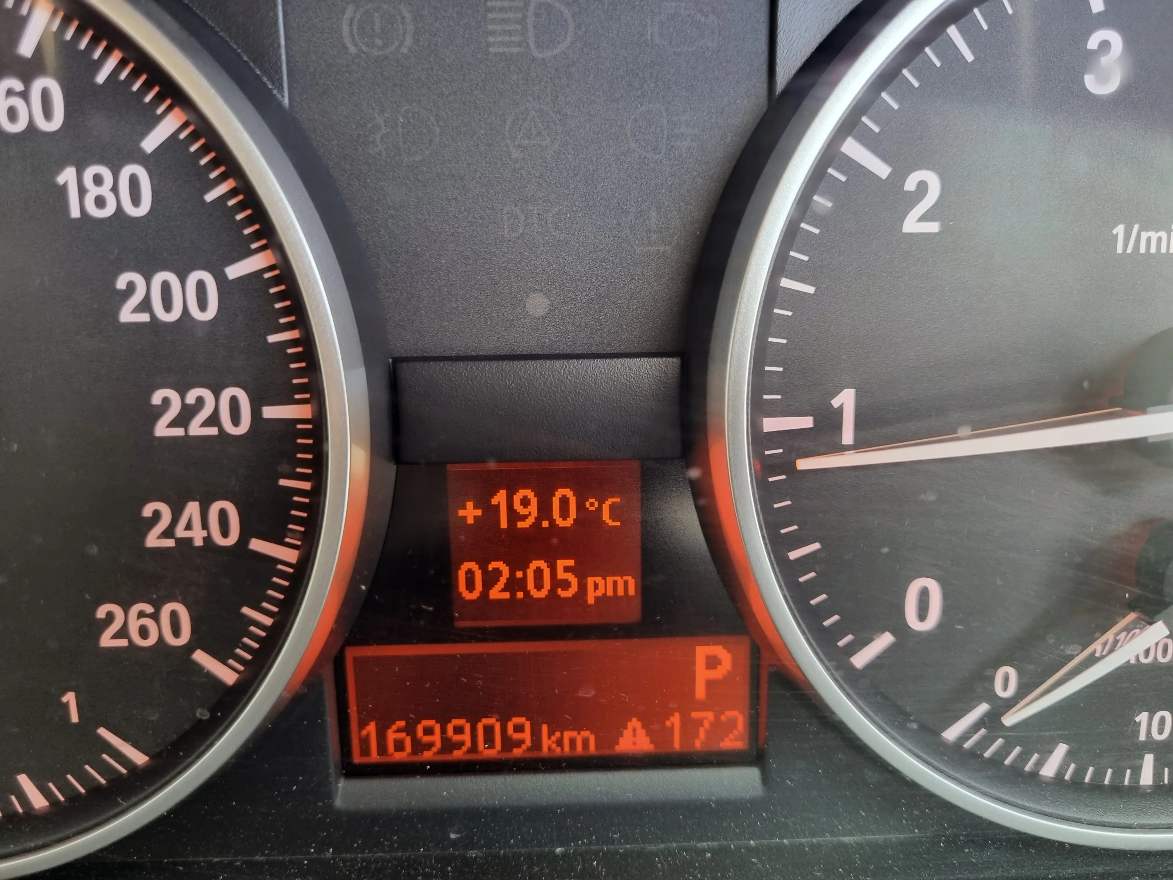 S3011 3' E90 LCI Sedan 320i N46N AUTO 2009/10