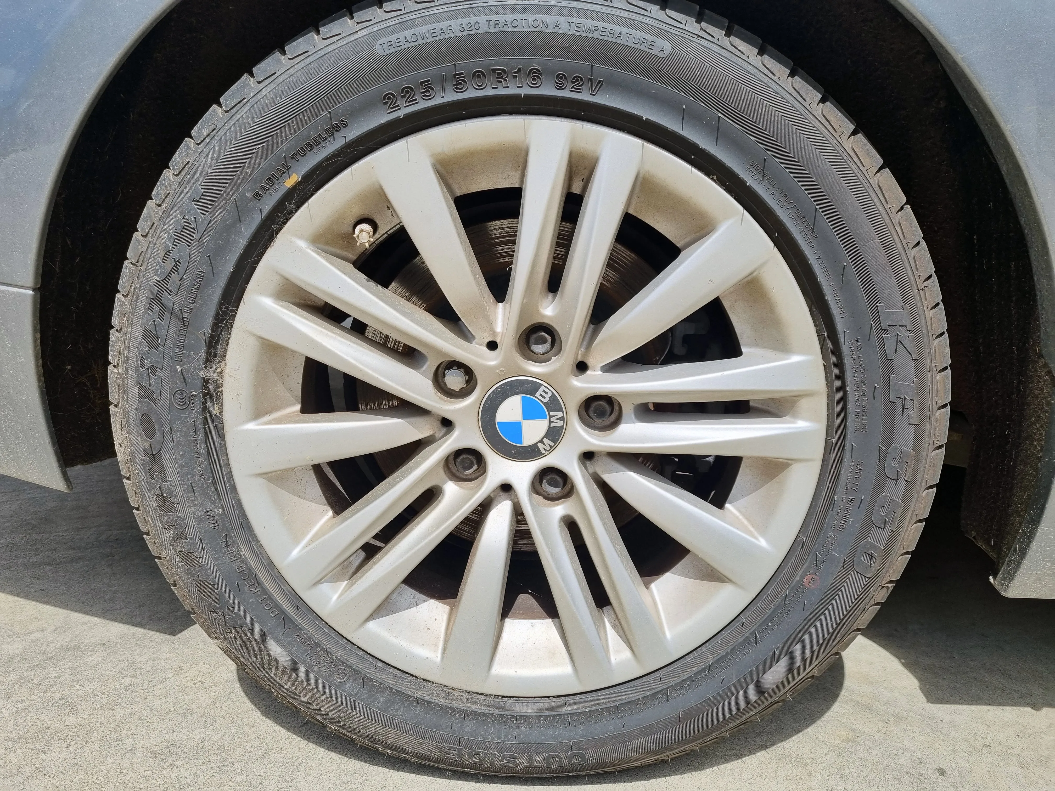 S3011 3' E90 LCI Sedan 320i N46N AUTO 2009/10