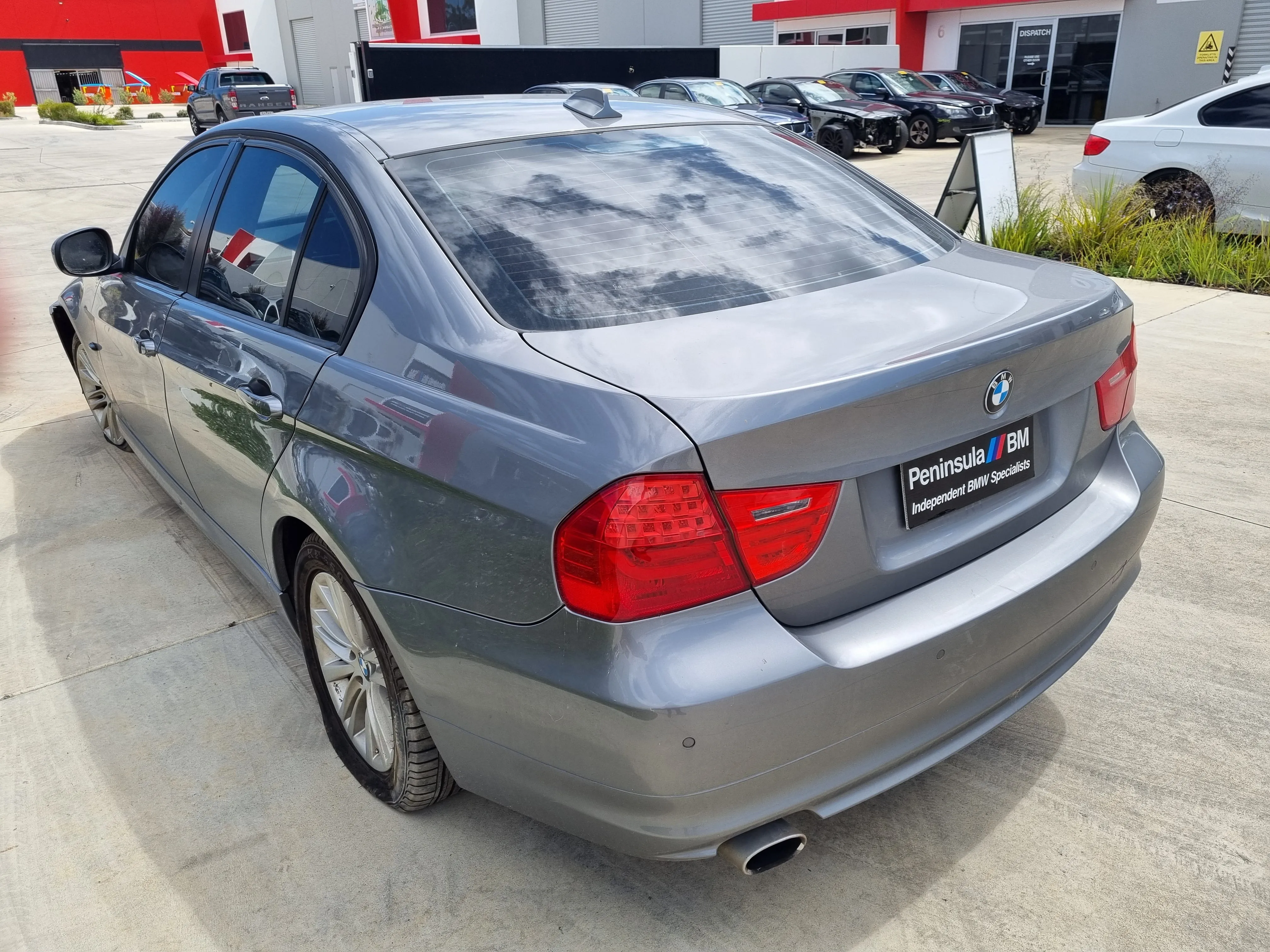 S3011 3' E90 LCI Sedan 320i N46N AUTO 2009/10