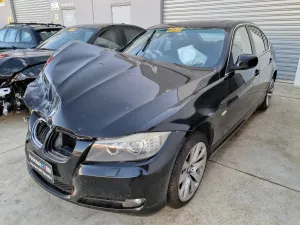 S3025 3' E90 LCI Sedan 323i N52N AUTO 2010/03