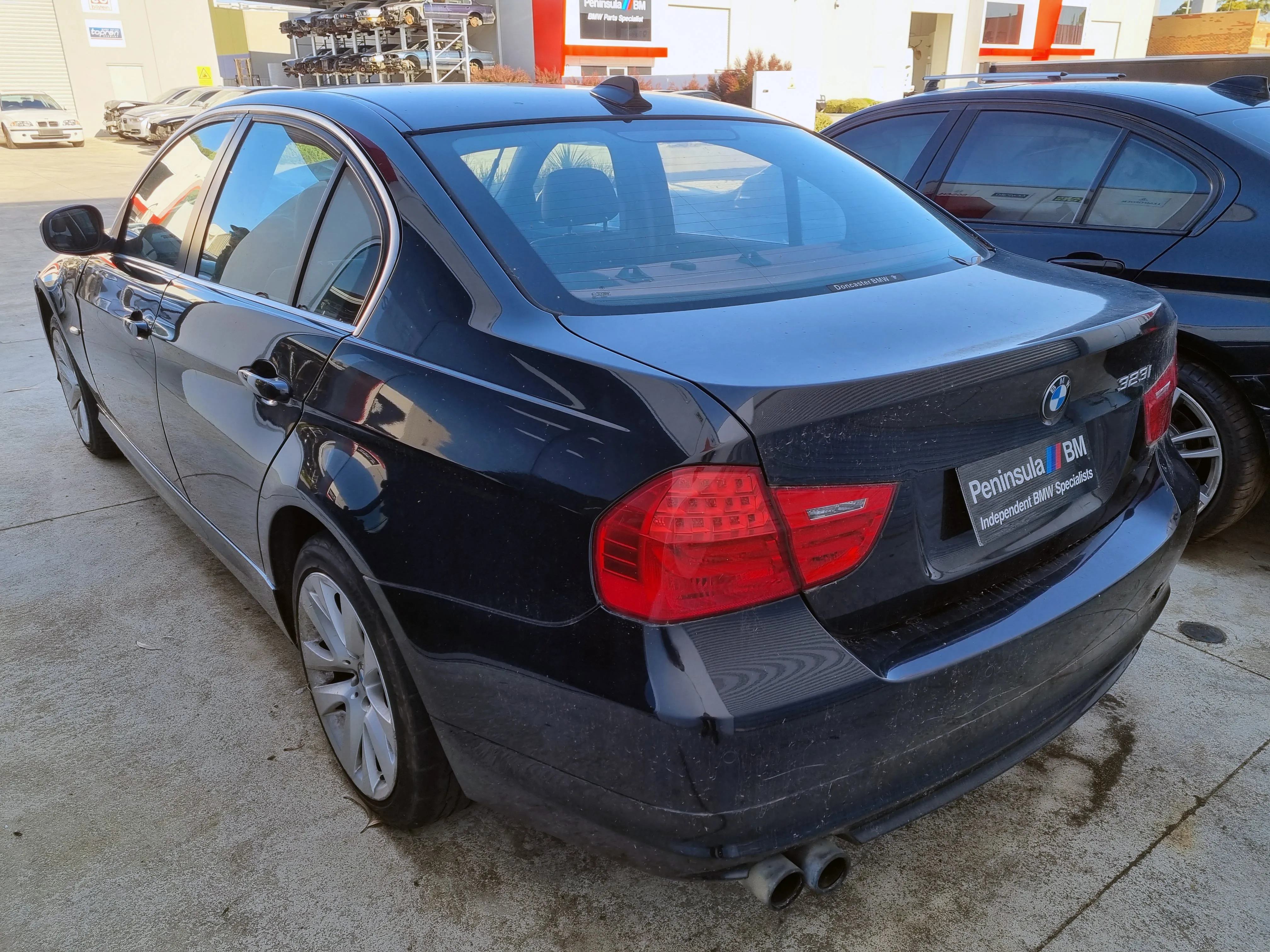 S3025 3' E90 LCI Sedan 323i N52N AUTO 2010/03