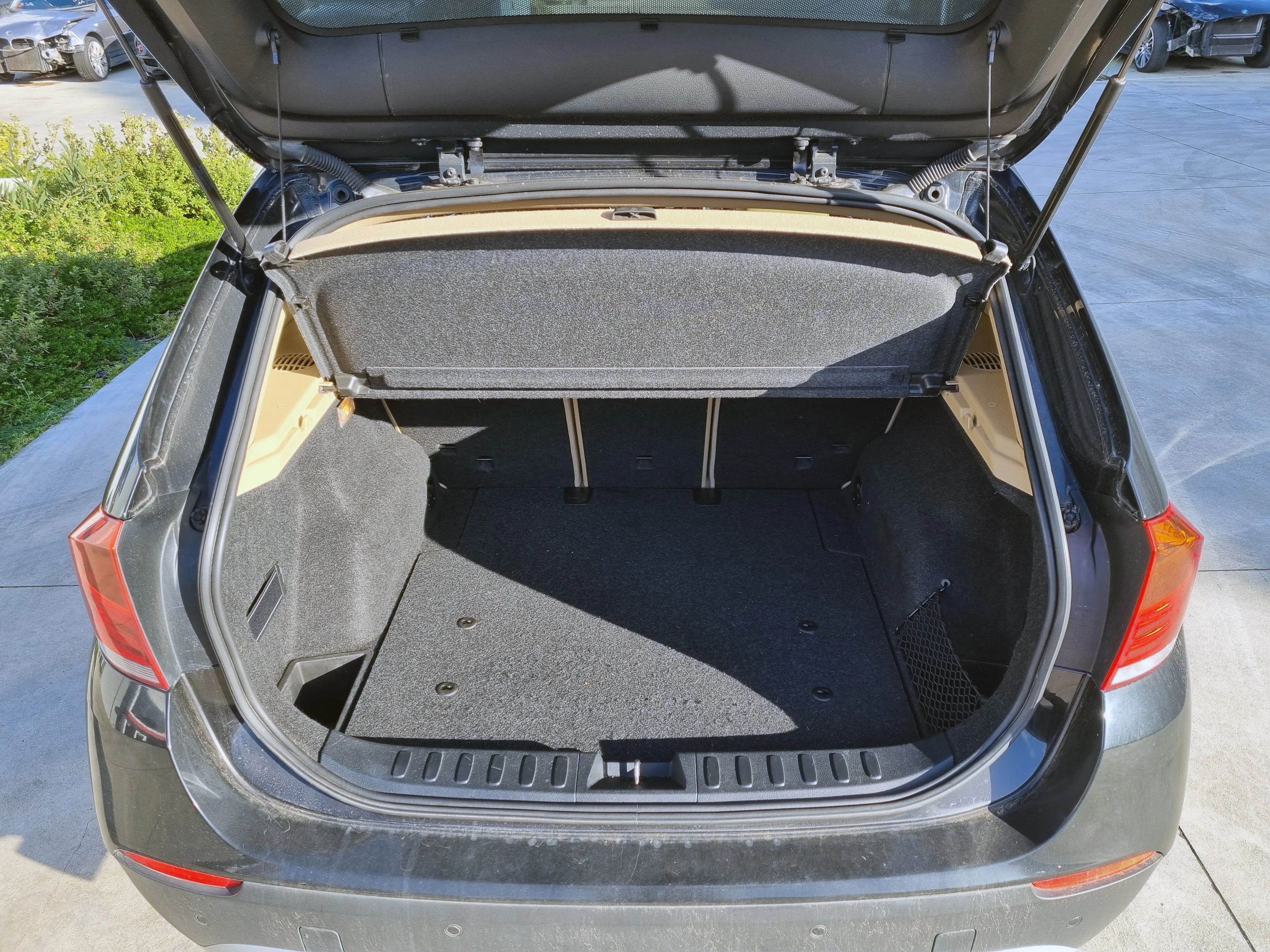 S3045 X1 E84 SAV 23dX N47N AUTO 2010/03