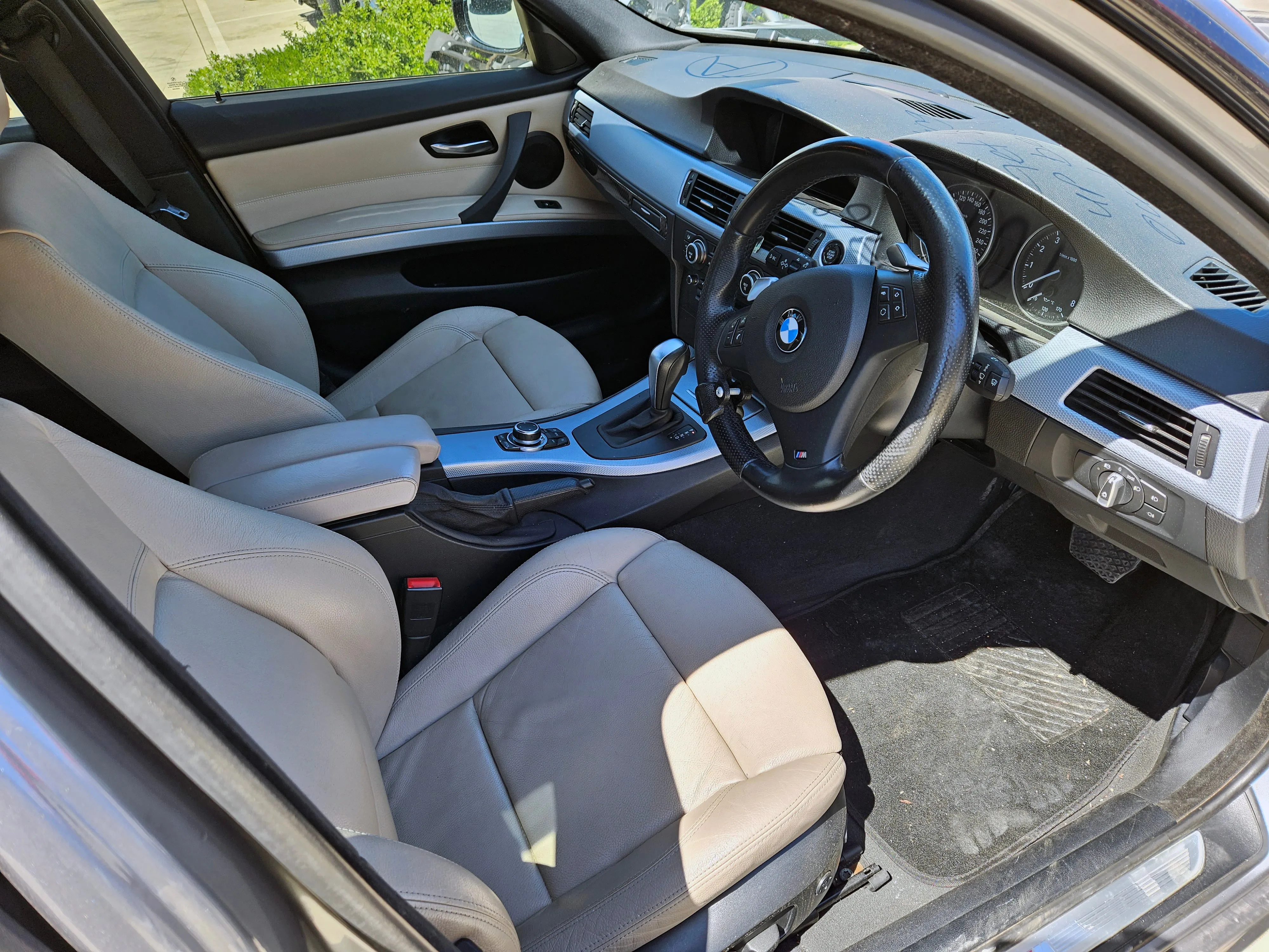 S3074 3' E90 LCI Sedan 335i N54 AUTO 2008/12
