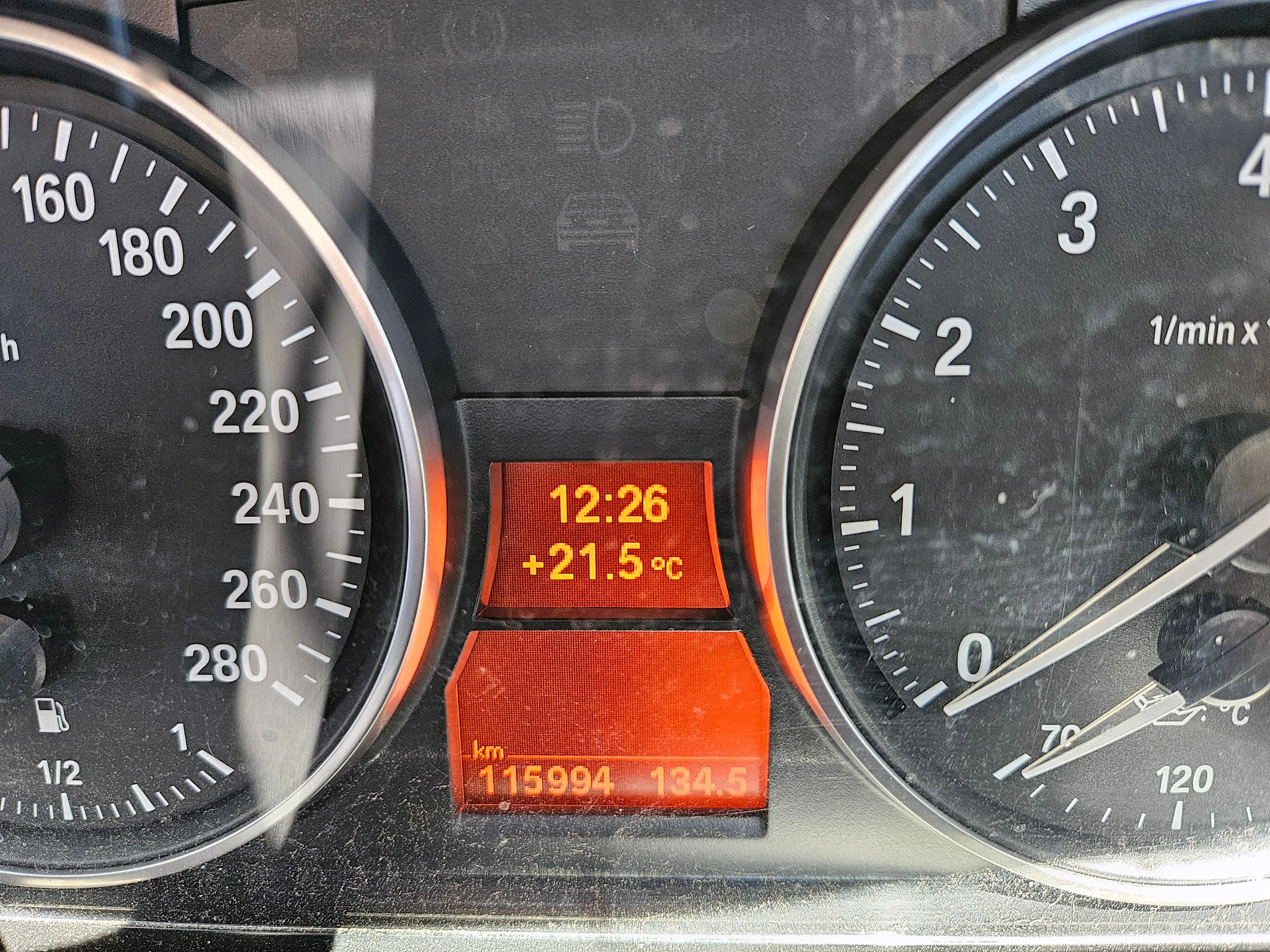 S3074 3' E90 LCI Sedan 335i N54 AUTO 2008/12