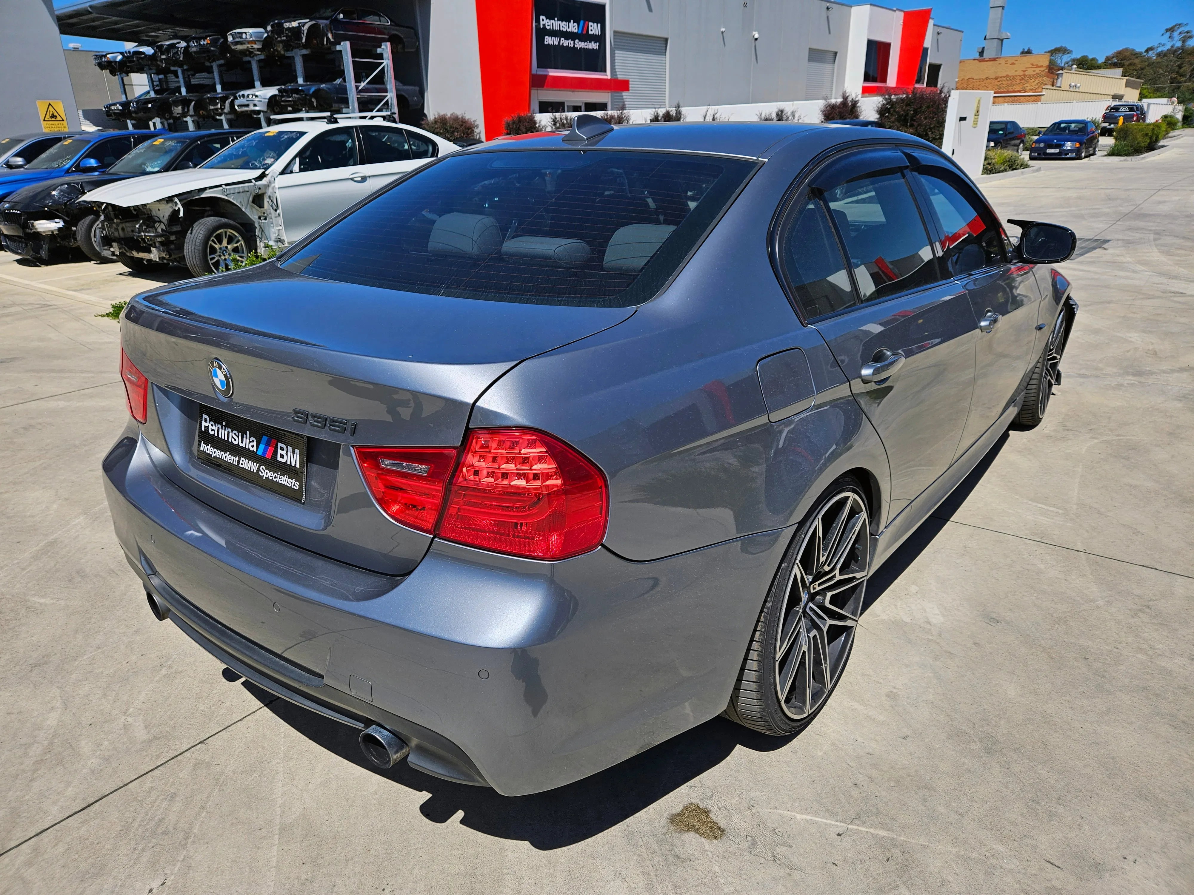 S3074 3' E90 LCI Sedan 335i N54 AUTO 2008/12
