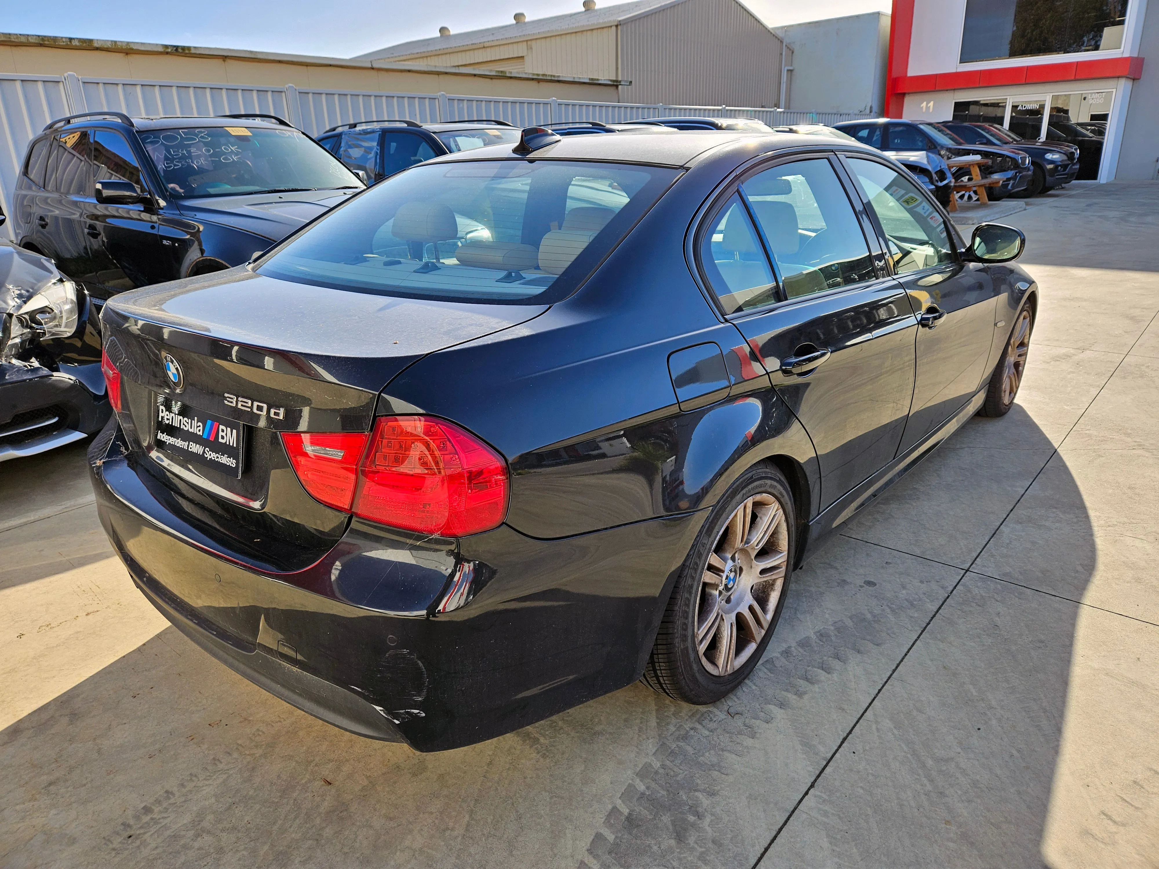 S3096 3' E90 LCI Sedan 320d N47N AUTO 2010/02
