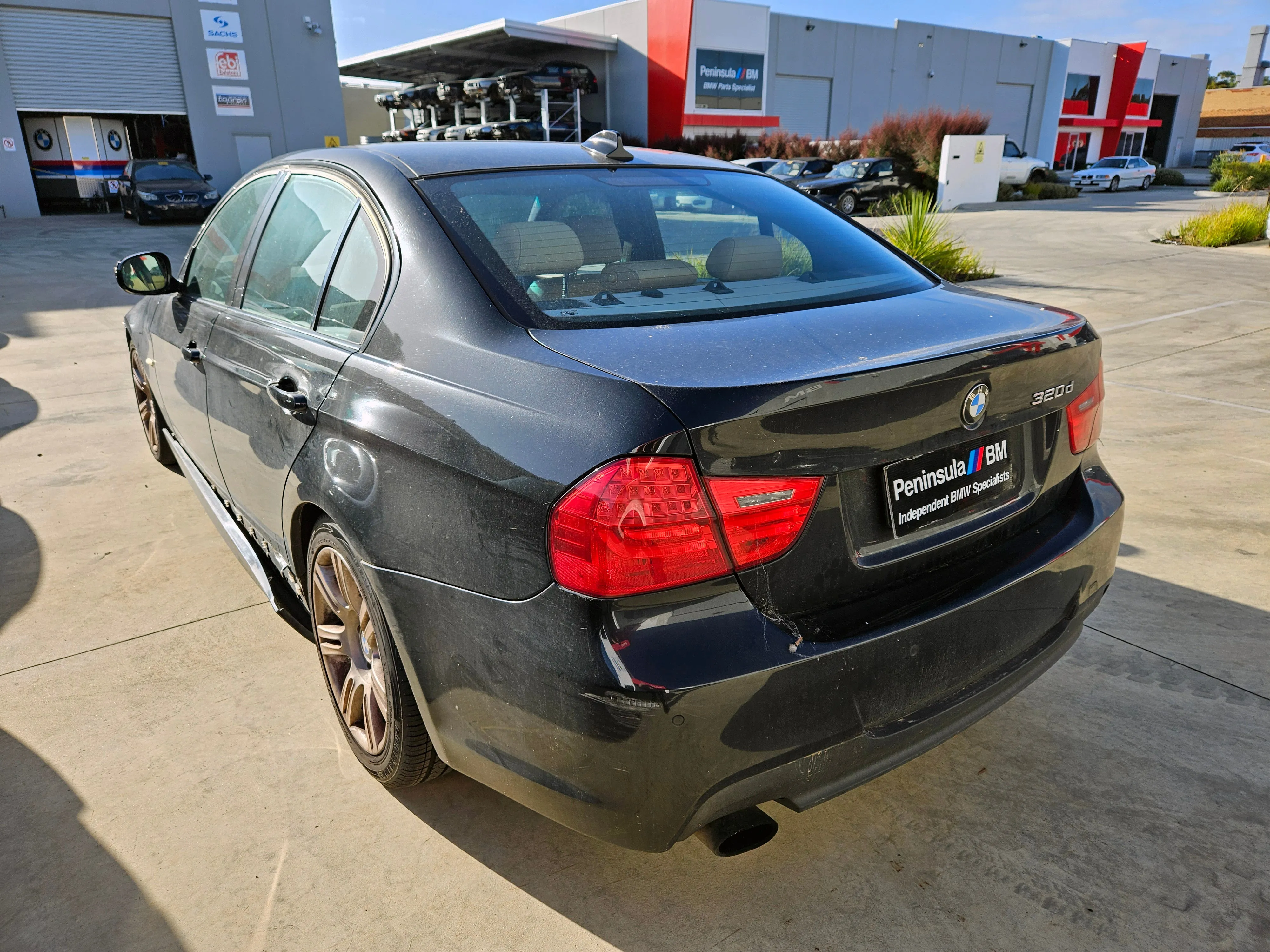 S3096 3' E90 LCI Sedan 320d N47N AUTO 2010/02