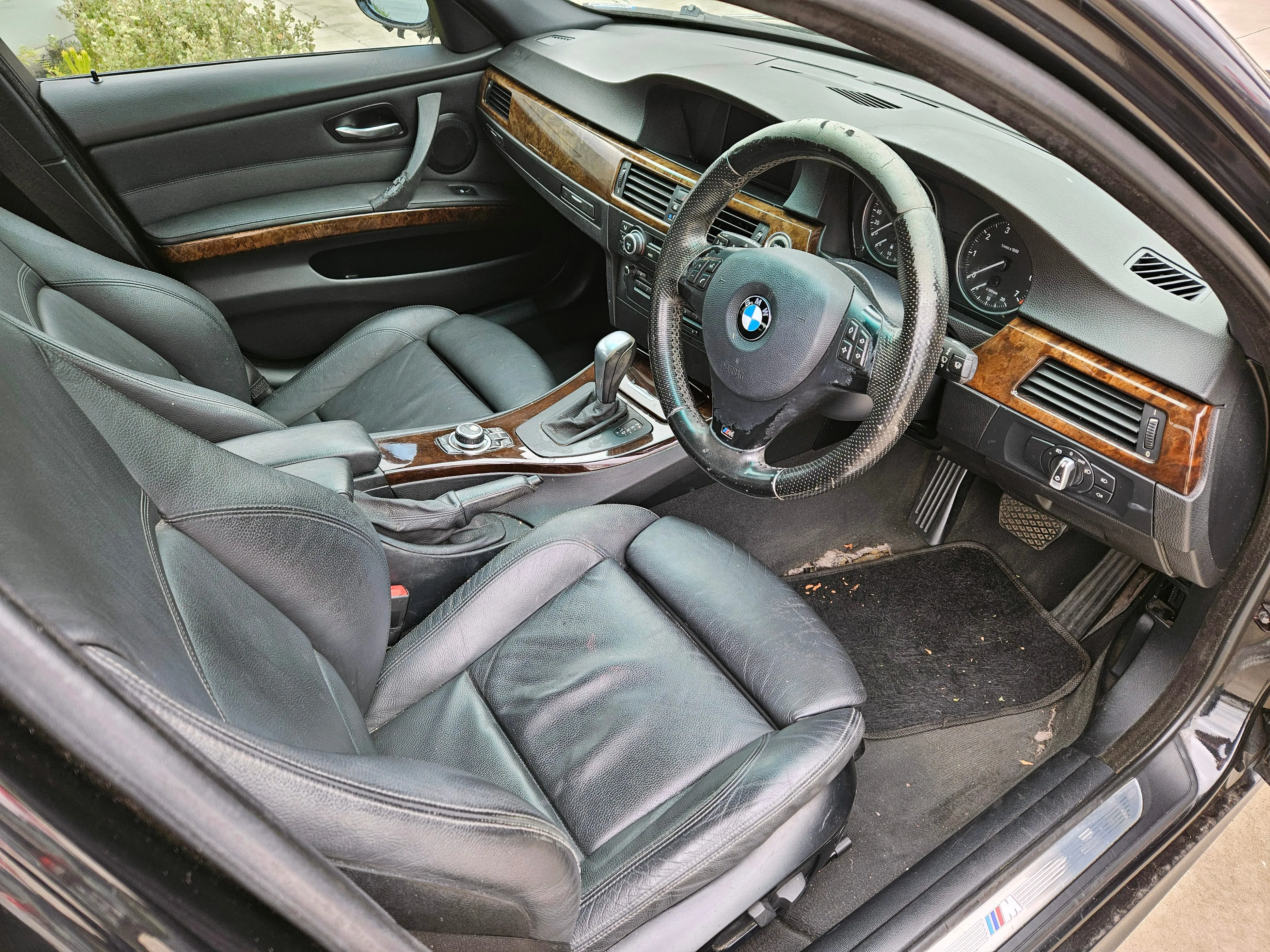S3104 3' E90 LCI Sedan 323i N52N AUTO 2009/03