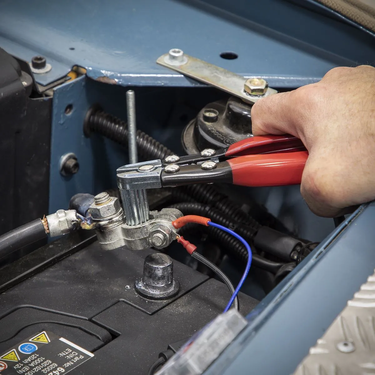 Sealey Terminal Spreader & Cleaner Tool Battery