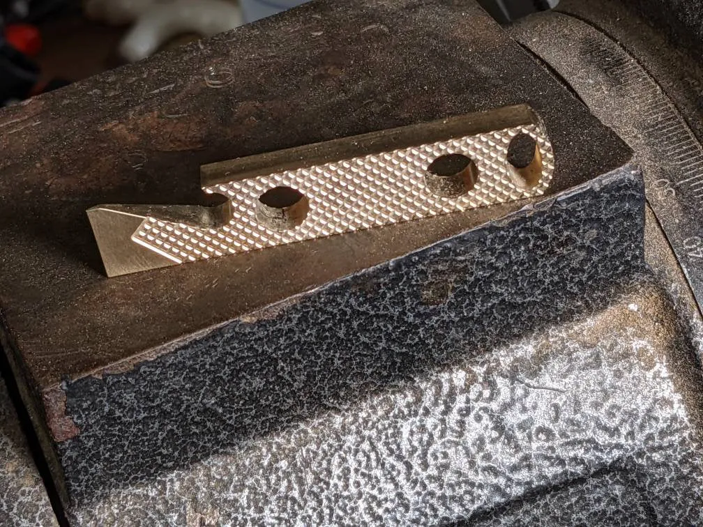 Small Brass Knurl Pattern Keychain Pry Bar