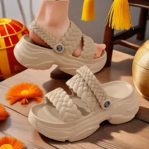 Summer Fashion Thick Bottom Comfortable Anti-Skid Lightweight Casual Women Slipper Beach Shoes 2024